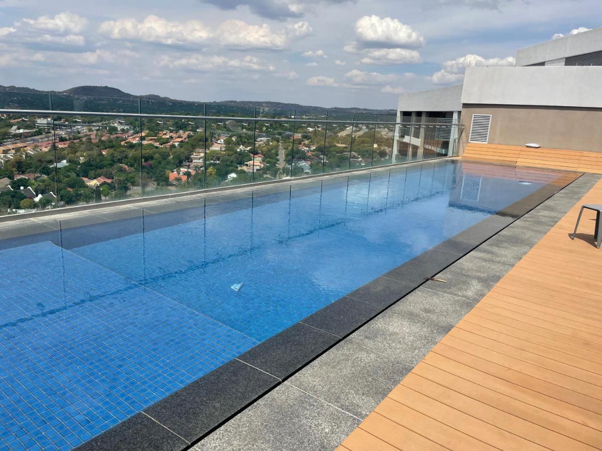 Menlyn Maine Trilogy Hotel Pretoria-Noord Zewnętrze zdjęcie