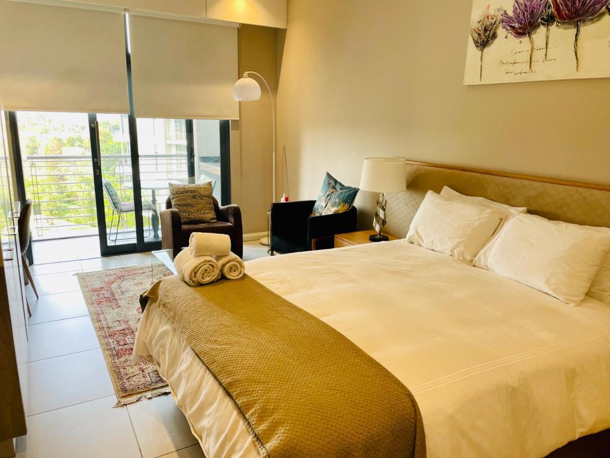 Menlyn Maine Trilogy Hotel Pretoria-Noord Zewnętrze zdjęcie