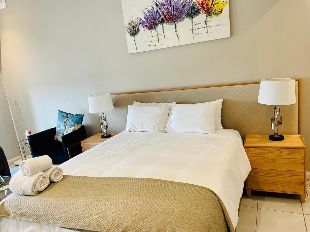 Menlyn Maine Trilogy Hotel Pretoria-Noord Zewnętrze zdjęcie